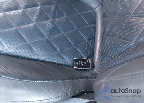 2019 Mercedes-Benz E 300 4Matic из США, поврежденный, VIN WDDZF4KB2KA633338